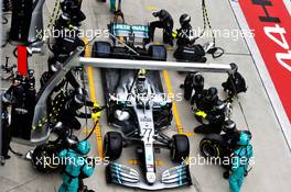 Valtteri Bottas (FIN) Mercedes AMG F1 W10 makes a pit stop. 14.04.2019. Formula 1 World Championship, Rd 3, Chinese Grand Prix, Shanghai, China, Race Day.