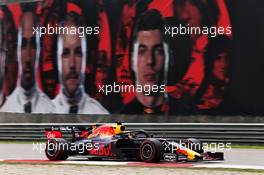Max Verstappen (NLD) Red Bull Racing RB15. 13.04.2019. Formula 1 World Championship, Rd 3, Chinese Grand Prix, Shanghai, China, Qualifying Day.