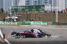 Alexander Albon (THA) Scuderia Toro Rosso STR14 crashed in the third practice session. 13.04.2019. Formula 1 World Championship, Rd 3, Chinese Grand Prix, Shanghai, China, Qualifying Day.