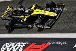 Daniel Ricciardo (AUS) Renault F1 Team RS19. 13.04.2019. Formula 1 World Championship, Rd 3, Chinese Grand Prix, Shanghai, China, Qualifying Day.