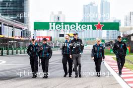 George Russell (GBR) Williams Racing walks the circuit with the team. 11.04.2019. Formula 1 World Championship, Rd 3, Chinese Grand Prix, Shanghai, China, Preparation Day.