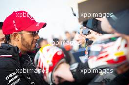 Lewis Hamilton (GBR) Mercedes AMG F1 signs autographs for the fans. 11.04.2019. Formula 1 World Championship, Rd 3, Chinese Grand Prix, Shanghai, China, Preparation Day.