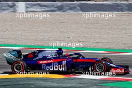 Daniil Kvyat (RUS) Scuderia Toro Rosso STR14. 10.05.2019. Formula 1 World Championship, Rd 5, Spanish Grand Prix, Barcelona, Spain, Practice Day.