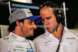 Carlos Sainz Jr (ESP) McLaren with Tom Stallard (GBR) McLaren Race Engineer. 10.05.2019. Formula 1 World Championship, Rd 5, Spanish Grand Prix, Barcelona, Spain, Practice Day.