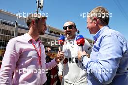 (L to R): Jenson Button (GBR) Sky Sports F1 Presenter with Robert Kubica (POL) Williams Racing and Martin Brundle (GBR) Sky Sports Commentator on the grid. 12.05.2019. Formula 1 World Championship, Rd 5, Spanish Grand Prix, Barcelona, Spain, Race Day.