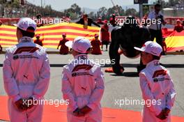 Grid atmosphere - grid kids. 12.05.2019. Formula 1 World Championship, Rd 5, Spanish Grand Prix, Barcelona, Spain, Race Day.
