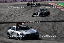 Lewis Hamilton (GBR) Mercedes AMG F1 W10 leads behind the FIA Safety Car. 12.05.2019. Formula 1 World Championship, Rd 5, Spanish Grand Prix, Barcelona, Spain, Race Day.