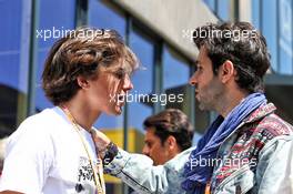 (L to R): Roberto Merhi (ESP) with Jaime Alguersuari (ESP). 12.05.2019. Formula 1 World Championship, Rd 5, Spanish Grand Prix, Barcelona, Spain, Race Day.