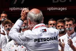 Dr. Dieter Zetsche (GER) Daimler AG CEO with the Mercedes AMG F1 team as they celebrate his last Grand Prix as Daimler AG CEO. 12.05.2019. Formula 1 World Championship, Rd 5, Spanish Grand Prix, Barcelona, Spain, Race Day.