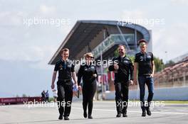 George Russell (GBR) Williams Racing walks the circuit with the team. 09.05.2019. Formula 1 World Championship, Rd 5, Spanish Grand Prix, Barcelona, Spain, Preparation Day.