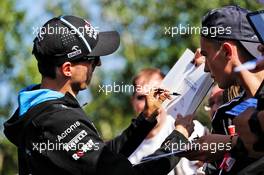 Robert Kubica (POL) Williams Racing signs autographs for the fans. 09.05.2019. Formula 1 World Championship, Rd 5, Spanish Grand Prix, Barcelona, Spain, Preparation Day.