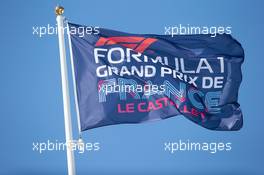 Circuit atmosphere - circuit flag. 22.06.2019. Formula 1 World Championship, Rd 8, French Grand Prix, Paul Ricard, France, Qualifying Day.