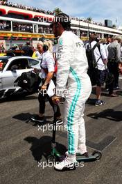 Lewis Hamilton (GBR) Mercedes AMG F1 on the grid. 23.06.2019. Formula 1 World Championship, Rd 8, French Grand Prix, Paul Ricard, France, Race Day.