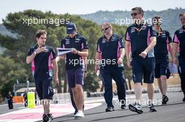Lance Stroll (CDN) Racing Point F1 Team walks the circuit with the team. 20.06.2019. Formula 1 World Championship, Rd 8, French Grand Prix, Paul Ricard, France, Preparation Day.