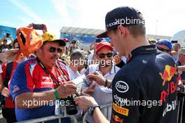 Max Verstappen (NLD) Red Bull Racing signs autographs for the fans. 20.06.2019. Formula 1 World Championship, Rd 8, French Grand Prix, Paul Ricard, France, Preparation Day.