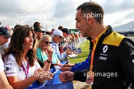 Cyril Abiteboul (FRA) Renault Sport F1 Managing Director with fans. 12.07.2019. Formula 1 World Championship, Rd 10, British Grand Prix, Silverstone, England, Practice Day.