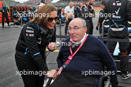 Frank Williams (GBR) Williams Team Owner with Claire Williams (GBR) Williams Racing Deputy Team Principal on the grid. 14.07.2019. Formula 1 World Championship, Rd 10, British Grand Prix, Silverstone, England, Race Day.