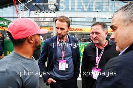 (L to R): Nicolas Hamilton (GBR) with Gareth Southgate (GBR) England Football Manager on the grid. 14.07.2019. Formula 1 World Championship, Rd 10, British Grand Prix, Silverstone, England, Race Day.