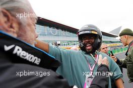 John Paul DeJoria (USA) ROK Group Co-Founder - Williams Racing guest with will.i.am (USA) Black Eyed Peas. 13.07.2019. Formula 1 World Championship, Rd 10, British Grand Prix, Silverstone, England, Qualifying Day.