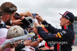 Max Verstappen (NLD) Red Bull Racing signs autographs for the fans. 14.07.2019. Formula 1 World Championship, Rd 10, British Grand Prix, Silverstone, England, Race Day.