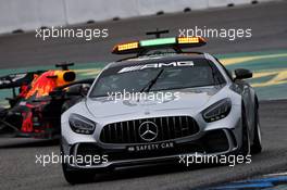 Max Verstappen (NLD) Red Bull Racing RB15 leads behind the FIA Safety Car. 28.07.2019. Formula 1 World Championship, Rd 11, German Grand Prix, Hockenheim, Germany, Race Day.