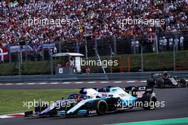 George Russell (GBR) Williams Racing FW42 and Daniil Kvyat (RUS) Scuderia Toro Rosso STR14 battle for position. 04.08.2019. Formula 1 World Championship, Rd 12, Hungarian Grand Prix, Budapest, Hungary, Race Day.