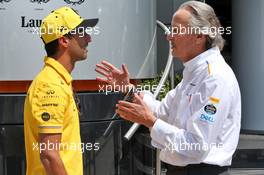(L to R): Daniel Ricciardo (AUS) Renault F1 Team with Mansour Ojjeh, McLaren shareholder. 04.08.2019. Formula 1 World Championship, Rd 12, Hungarian Grand Prix, Budapest, Hungary, Race Day.