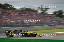 Daniel Ricciardo (AUS) Renault F1 Team RS19. 06.09.2019. Formula 1 World Championship, Rd 14, Italian Grand Prix, Monza, Italy, Practice Day.