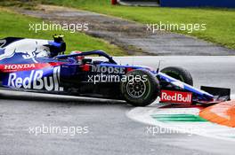 Pierre Gasly (FRA) Scuderia Toro Rosso STR14 spins in the first practice session. 06.09.2019. Formula 1 World Championship, Rd 14, Italian Grand Prix, Monza, Italy, Practice Day.
