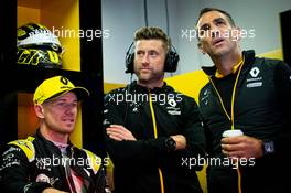 (L to R): Nico Hulkenberg (GER) Renault F1 Team with Martin Poole (GBR) Renault F1 Team Personal Trainer and Cyril Abiteboul (FRA) Renault Sport F1 Managing Director. 06.09.2019. Formula 1 World Championship, Rd 14, Italian Grand Prix, Monza, Italy, Practice Day.