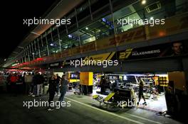 Renault F1 Team pits at night. 06.09.2019. Formula 1 World Championship, Rd 14, Italian Grand Prix, Monza, Italy, Practice Day.