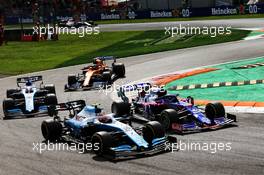 Robert Kubica (POL) Williams Racing FW42 battle for position with Pierre Gasly (FRA) Scuderia Toro Rosso STR14. 08.09.2019. Formula 1 World Championship, Rd 14, Italian Grand Prix, Monza, Italy, Race Day.