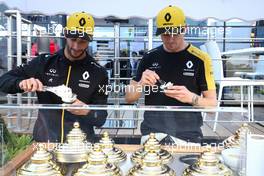 Daniel Ricciardo (AUS), Renault F1 Team and Nico Hulkenberg (GER), Renault Sport F1 Team  07.09.2019. Formula 1 World Championship, Rd 14, Italian Grand Prix, Monza, Italy, Qualifying Day.
