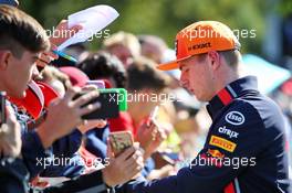 Max Verstappen (NLD) Red Bull Racing signs autographs for the fans. 08.09.2019. Formula 1 World Championship, Rd 14, Italian Grand Prix, Monza, Italy, Race Day.