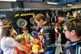 George Russell (GBR) Williams Racing with grid kids on the drivers parade. 08.09.2019. Formula 1 World Championship, Rd 14, Italian Grand Prix, Monza, Italy, Race Day.