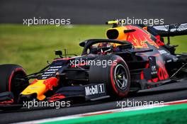 Alexander Albon (THA) Red Bull Racing RB15. 11.10.2019. Formula 1 World Championship, Rd 17, Japanese Grand Prix, Suzuka, Japan, Practice Day.