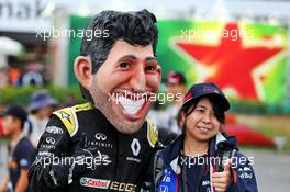 Circuit atmosphere - Daniel Ricciardo (AUS) Renault F1 Team caricature. 11.10.2019. Formula 1 World Championship, Rd 17, Japanese Grand Prix, Suzuka, Japan, Practice Day.
