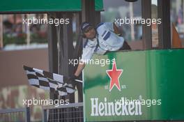The chequered flag at the end of the race. 13.10.2019. Formula 1 World Championship, Rd 17, Japanese Grand Prix, Suzuka, Japan, Sunday.