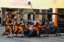 Carlos Sainz Jr (ESP) McLaren MCL34 pit stop. 13.10.2019. Formula 1 World Championship, Rd 17, Japanese Grand Prix, Suzuka, Japan, Race Day.
