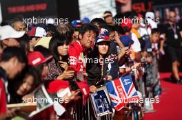 Circuit atmosphere - Fans in the Fan Zone. 13.10.2019. Formula 1 World Championship, Rd 17, Japanese Grand Prix, Suzuka, Japan, Sunday.