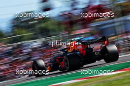 Alexander Albon (THA) Red Bull Racing RB15. 13.10.2019. Formula 1 World Championship, Rd 17, Japanese Grand Prix, Suzuka, Japan, Sunday.