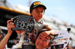 Circuit atmosphere - fans. 10.10.2019. Formula 1 World Championship, Rd 17, Japanese Grand Prix, Suzuka, Japan, Preparation Day.