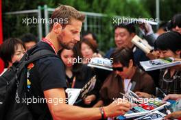 Romain Grosjean (FRA) Haas F1 Team signs autographs for the fans. 10.10.2019. Formula 1 World Championship, Rd 17, Japanese Grand Prix, Suzuka, Japan, Preparation Day.