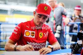 Charles Leclerc (MON) Ferrari signs autographs for the fans. 10.10.2019. Formula 1 World Championship, Rd 17, Japanese Grand Prix, Suzuka, Japan, Preparation Day.