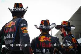 Red Bull Racing fans 10.10.2019. Formula 1 World Championship, Rd 17, Japanese Grand Prix, Suzuka, Japan, Preparation Day.