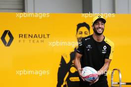 Daniel Ricciardo (AUS), Renault F1 Team  10.10.2019. Formula 1 World Championship, Rd 17, Japanese Grand Prix, Suzuka, Japan, Preparation Day.