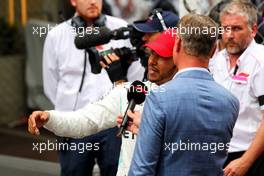 Race winner Lewis Hamilton (GBR) Mercedes AMG F1 in parc ferme with David Coulthard (GBR) Red Bull Racing and Scuderia Toro Advisor / Channel 4 F1 Commentator. 26.05.2019. Formula 1 World Championship, Rd 6, Monaco Grand Prix, Monte Carlo, Monaco, Race Day.