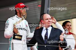The podium (L to R): Race winner Lewis Hamilton (GBR) Mercedes AMG F1 celebrates with HSH Prince Albert of Monaco (MON). 26.05.2019. Formula 1 World Championship, Rd 6, Monaco Grand Prix, Monte Carlo, Monaco, Race Day.