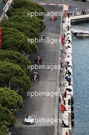 Lewis Hamilton (GBR) Mercedes AMG F1 W10 leads behind the FIA Safety Car. 26.05.2019. Formula 1 World Championship, Rd 6, Monaco Grand Prix, Monte Carlo, Monaco, Race Day.