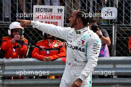 Lewis Hamilton (GBR) Mercedes AMG F1 celebrates his pole position in qualifying parc ferme. 25.05.2019. Formula 1 World Championship, Rd 6, Monaco Grand Prix, Monte Carlo, Monaco, Qualifying Day.